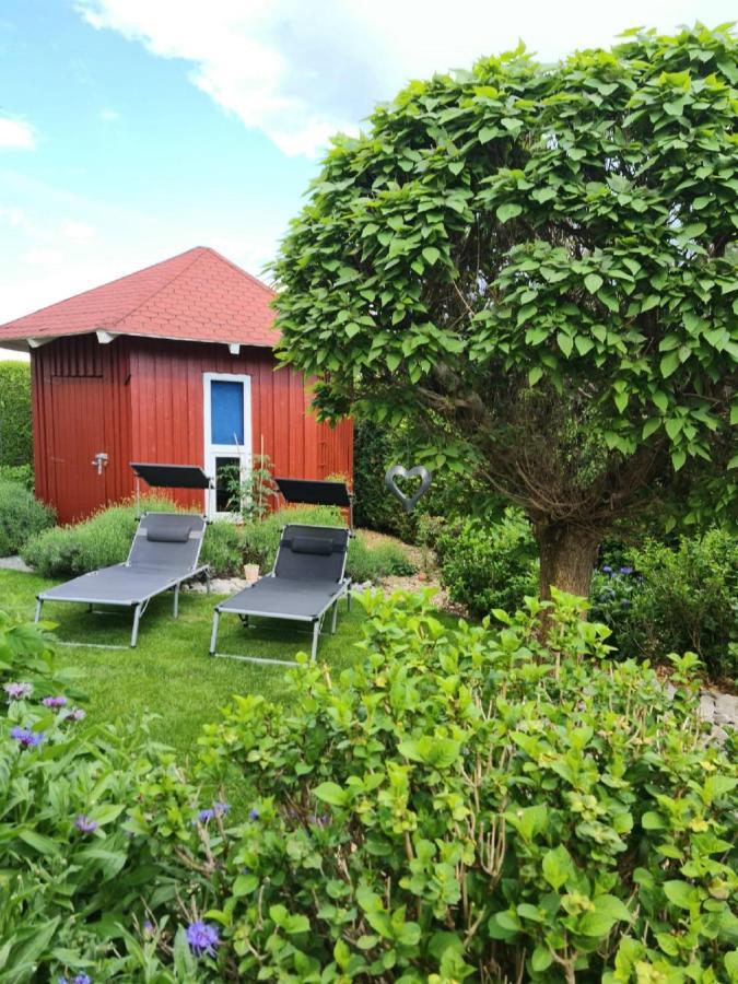 Ferienwohnung Toni Mit Balkon Und Garten Pemfling Exterior foto