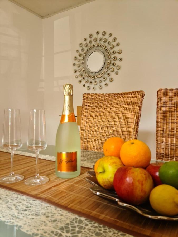Ferienwohnung Toni Mit Balkon Und Garten Pemfling Exterior foto